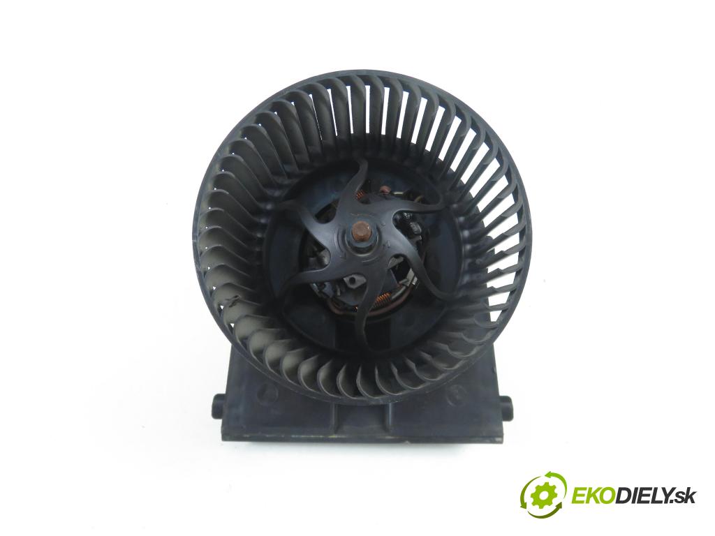 VW GOLF IV (1J1) HB 2002 81,00 1.6 FSI - BAD 1598,00 Ventilátor vetráku 1J1819021B
