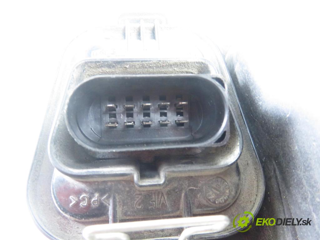 VW GOLF IV (1J1) HB 2002 81,00 1.6 FSI - BAD 1598,00 Svetlo LP 1J1941015K