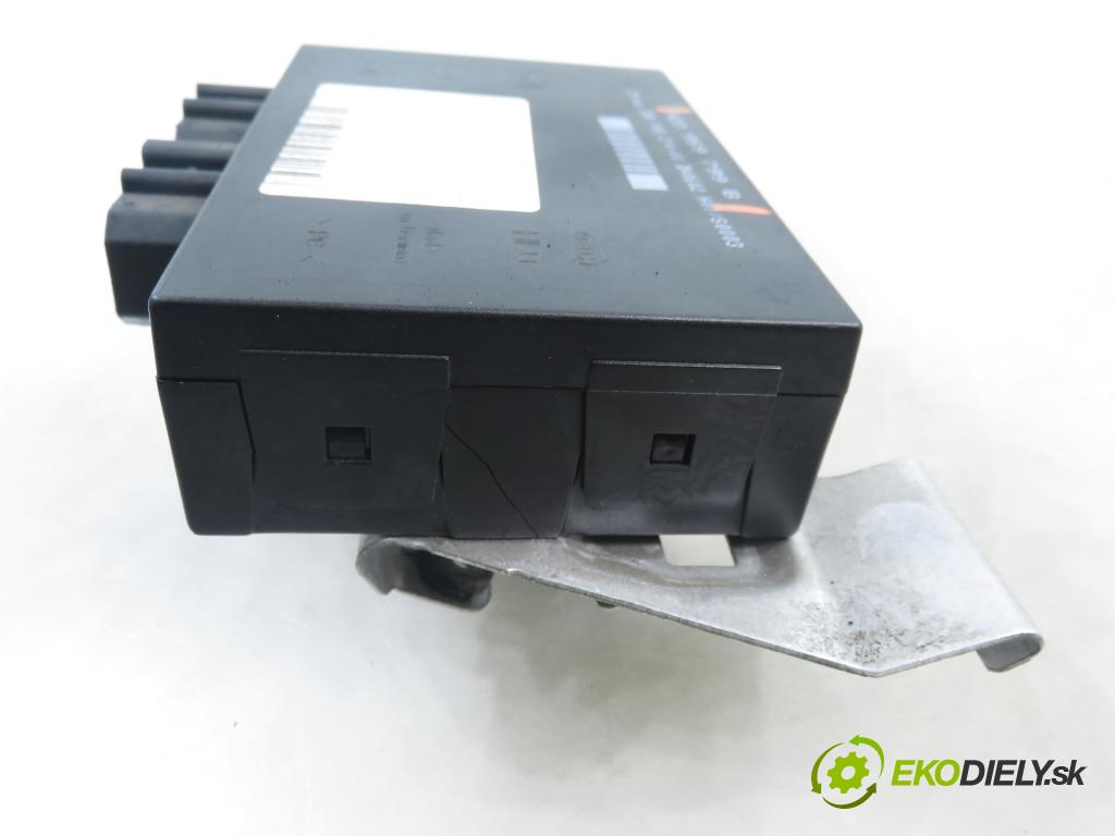 VW GOLF IV (1J1) HB 2002 81,00 1.6 FSI - BAD 1598,00 MODUL komfortu 1C0959799B