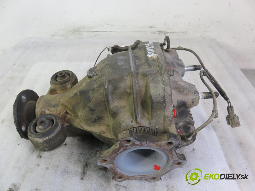 NISSAN PATHFINDER III (R51) TERENOWY 2007 198,00 4.0 4WD 269 - VQ40DE 3954,00 ,diferenciál 4714