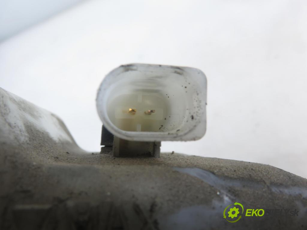 VW TRANSPORTER V Skrzynia (7HA, 7HH, 7EA, 7EH) FURGON 2005 77,00 1.9 TDI PD 105 - AXB 1896,00 Posilovač  (Servočerpadlo)