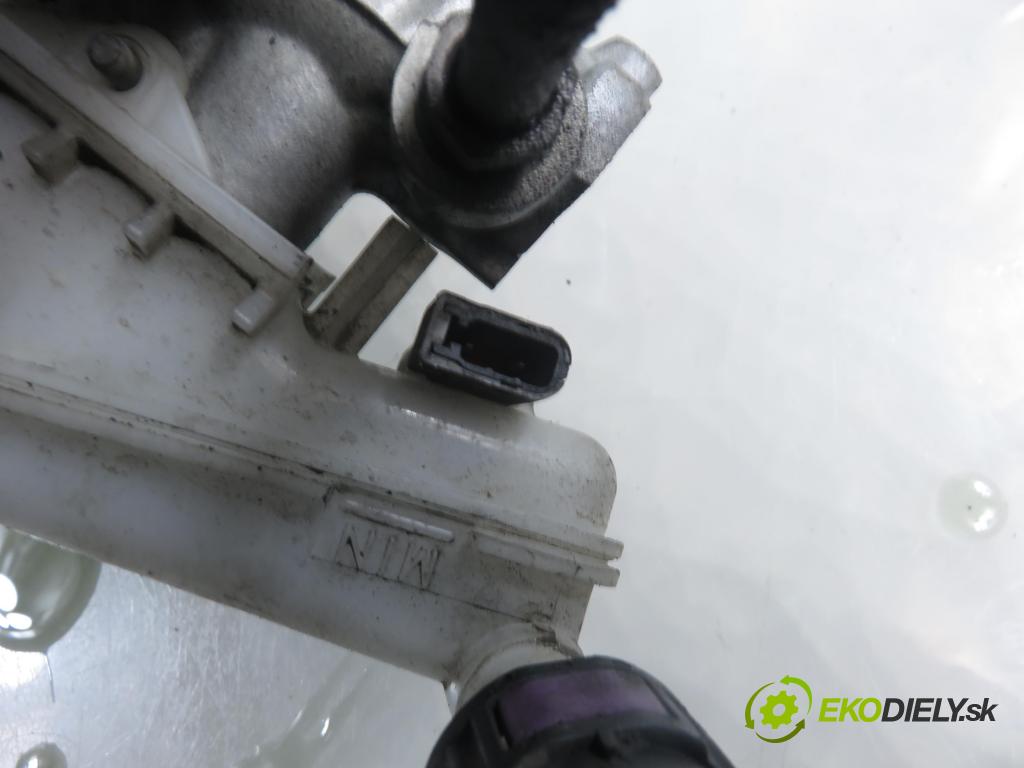 FORD FIESTA VI (CB1,CCN) HB 2011 51,00 1.4 TDCi - KVJA 1399,00 Posilovač 8V512B195LE ; 0204054083 (Servočerpadlo)