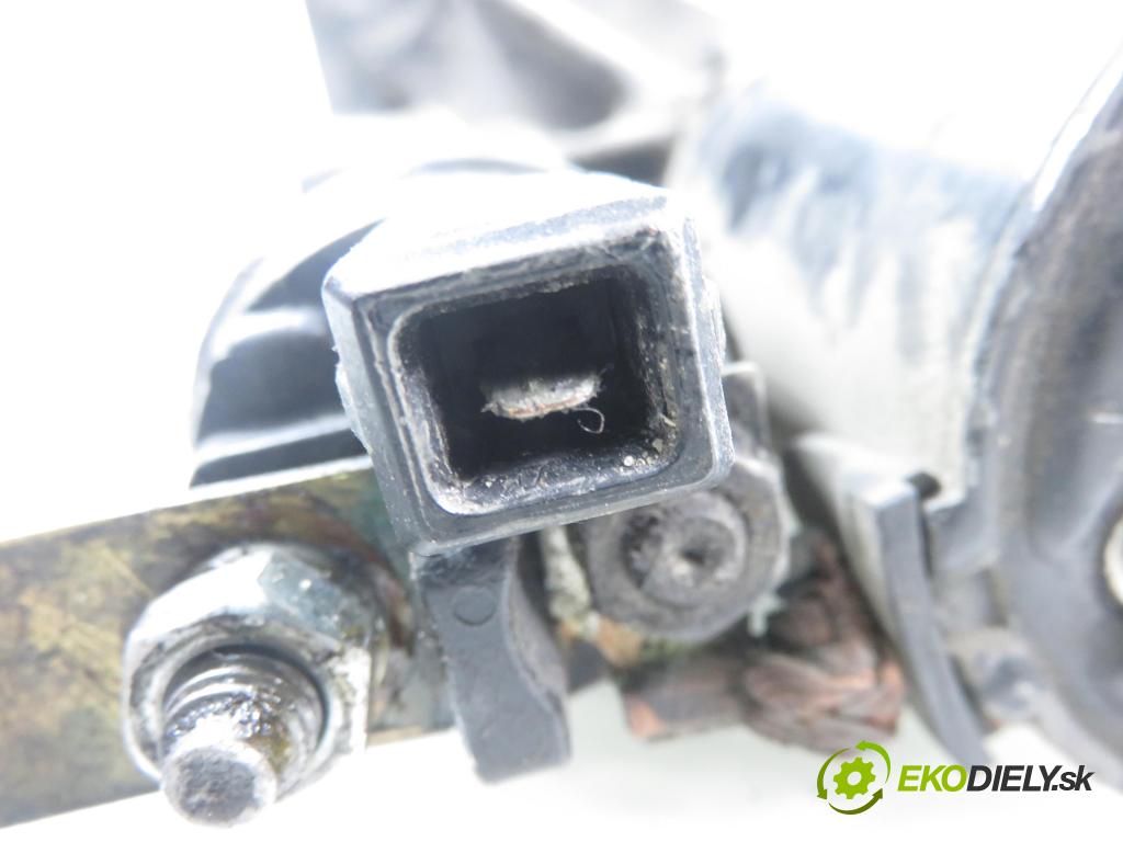 VW GOLF IV (1J1) HB 2002 81,00 1.6 FSI - BAD 1598,00 Štartér  (Štartér)