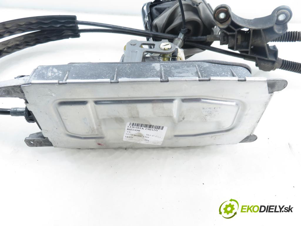 VW TIGUAN (5N_) SUV 2014 130,00 2.0 TDI 4motion - CFGC 1968,00 ZVEDÁK: 5N0711049P
