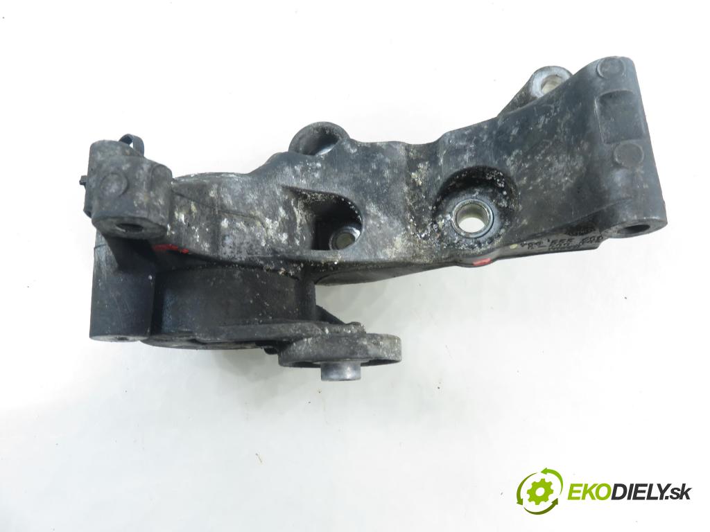 OPEL CORSA C (X01) HB 2002 55,00 1.7 DTI - Y 17 DT 1686,00 Uchytenie alternátora 897222554 ; 897184929