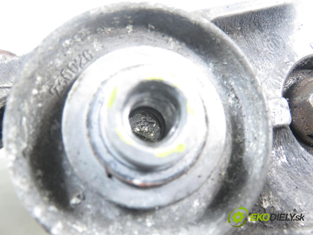OPEL CORSA C (X01) HB 2002 55,00 1.7 DTI - Y 17 DT 1686,00 Uchytenie alternátora 897222554 ; 897184929