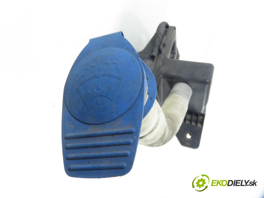 VW TIGUAN (5N_) SUV 2014 130,00 2.0 TDI 4motion - CFGC 1968,00 Nádržka ostrekovačov 5N0955453A ; 5N0955453F (Kľučka dverí ostatné)