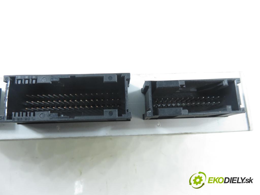 BMW 3 Compact (E46) HB 2002 85,00 1.8 316 ti 115 - N42 B18 A 1796,00 MODUL komfortu 6914367