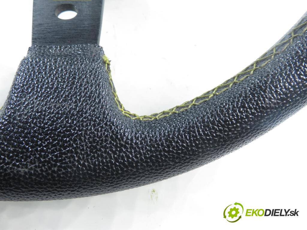 BMW 3 Compact (E46) HB 2002 85,00 1.8 316 ti 115 - N42 B18 A 1796,00 Volant  (Volant)