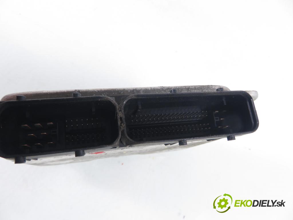 VW GOLF IV (1J1) HB 2002 66,00 1.9 TDI 90 - ALH 1896,00 Riadiaca jednotka Motor 038906012FA ; 0281010650