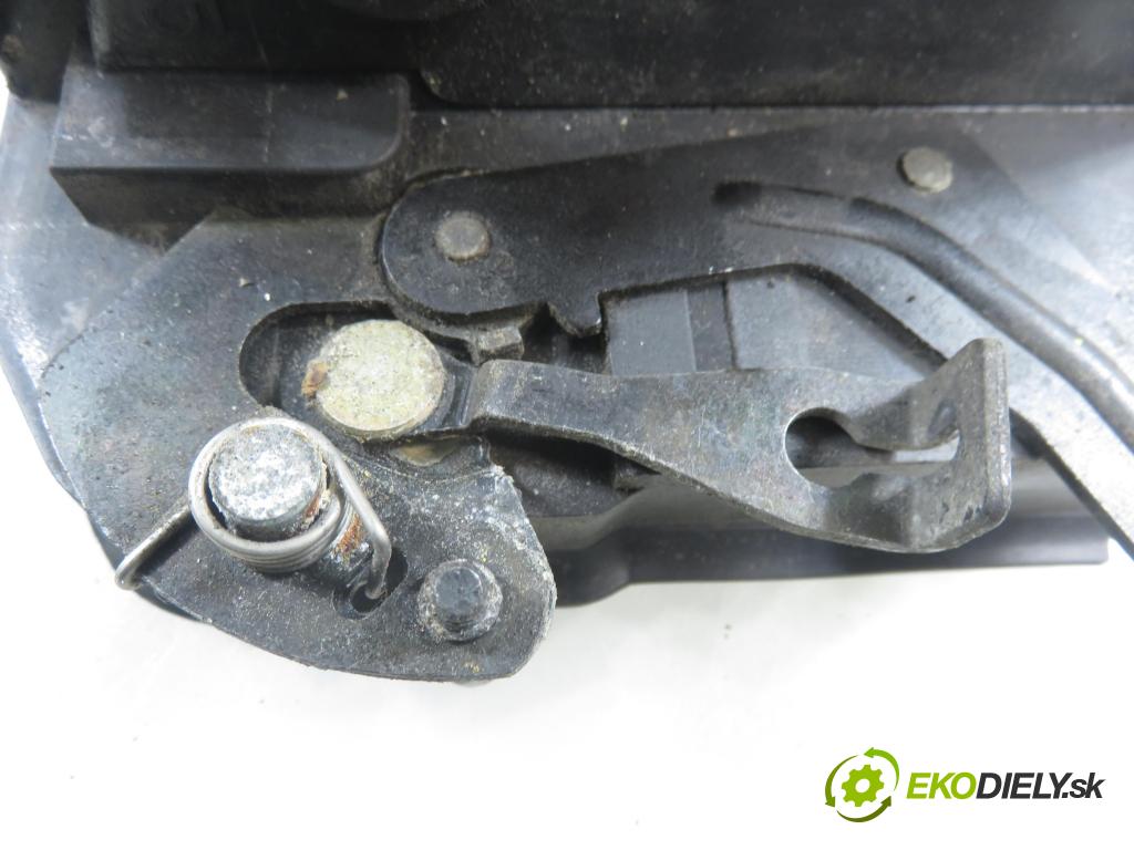 BMW 3 Compact (E46) HB 2002 85,00 1.8 316 ti 115 - N42 B18 A 1796,00 zámok 8253433