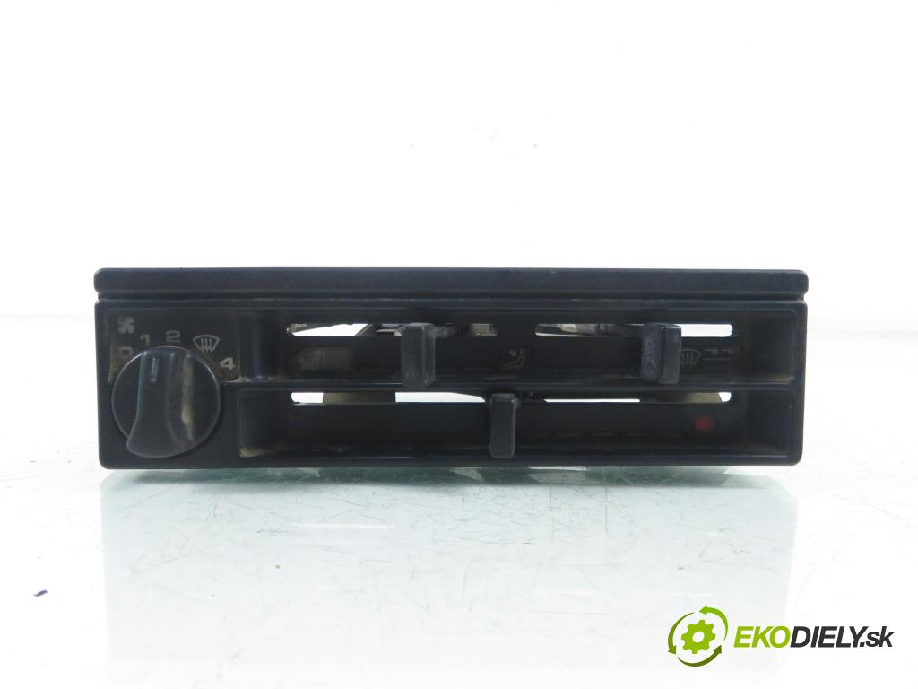 VW TRANSPORTER IV Skrzynia (70XA) KABINA/PLATFORMA 1994 55,00 2.4 D - AJA 2370,00 Panel kúrenia 321819045C ; 701919383