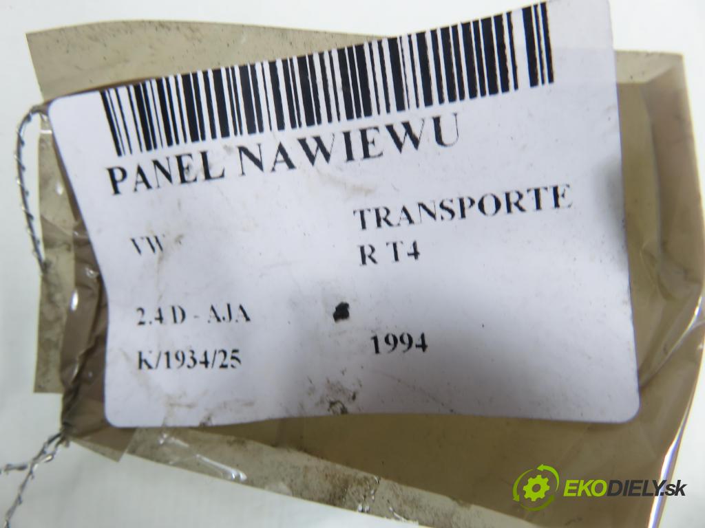 VW TRANSPORTER IV Skrzynia (70XA) KABINA/PLATFORMA 1994 55,00 2.4 D - AJA 2370,00 Panel kúrenia 321819045C ; 701919383