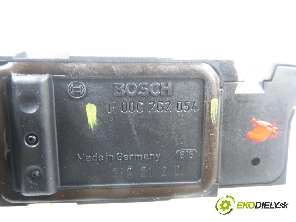 BMW 3 Touring (E46) KOMBI 2004 110,00 2.0 318 i - N42 B20 A 1995,00 váha vzduchu vzduchu F00C2G2054