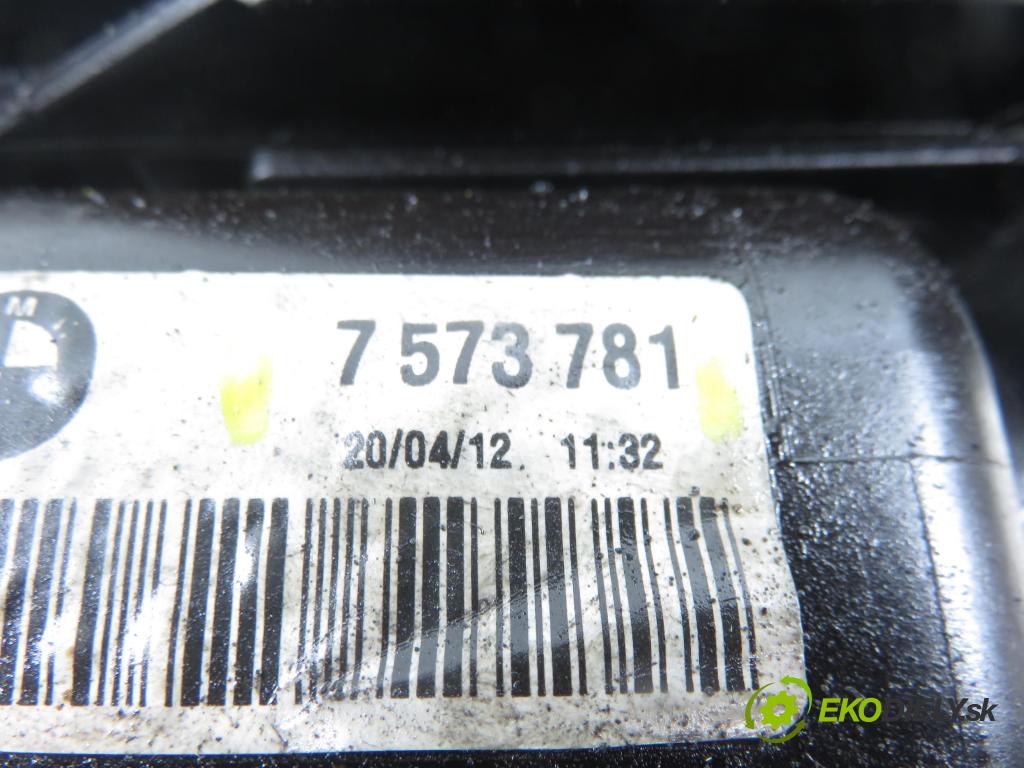 BMW 3 Compact (E46) HB 2002 85,00 1.8 316 ti 115 - N42 B18 A 1796,00 Nádržka KOMPENZAČNÉ: 7573781