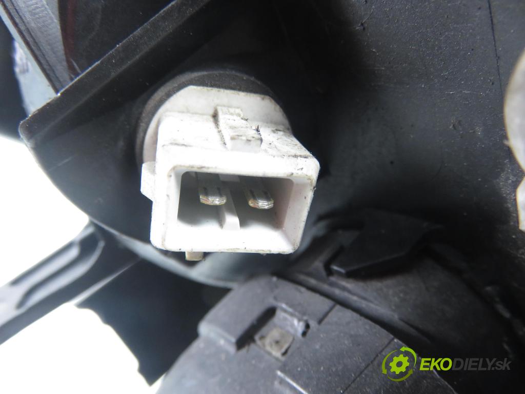 PEUGEOT 206 liftback (2A/C) HB 2005 51,00 1.4 HDi - 8HX (DV4TD) 1398,00 Svetlo LP 9628666880