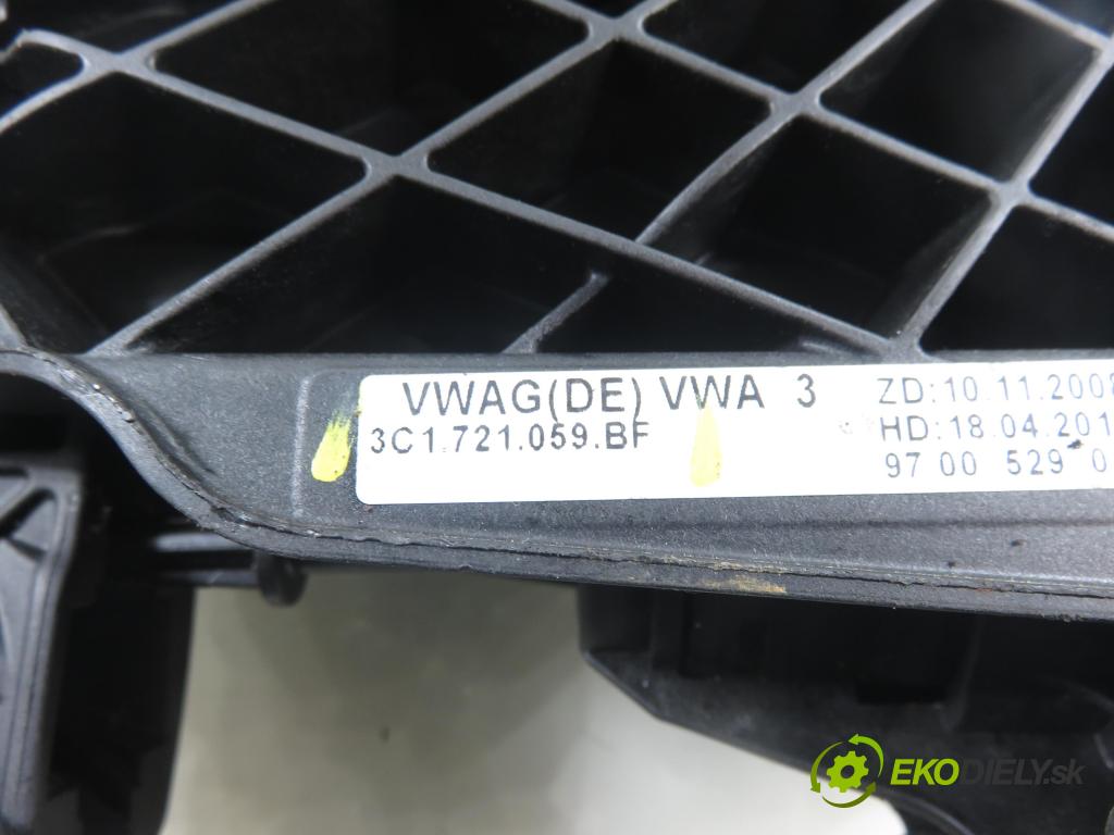 VW TIGUAN (5N_) SUV 2014 130,00 2.0 TDI 4motion - CFGC 1968,00 PEDAL spojky 3C1721059BF ; 3C0721388J ; 3C0927810C