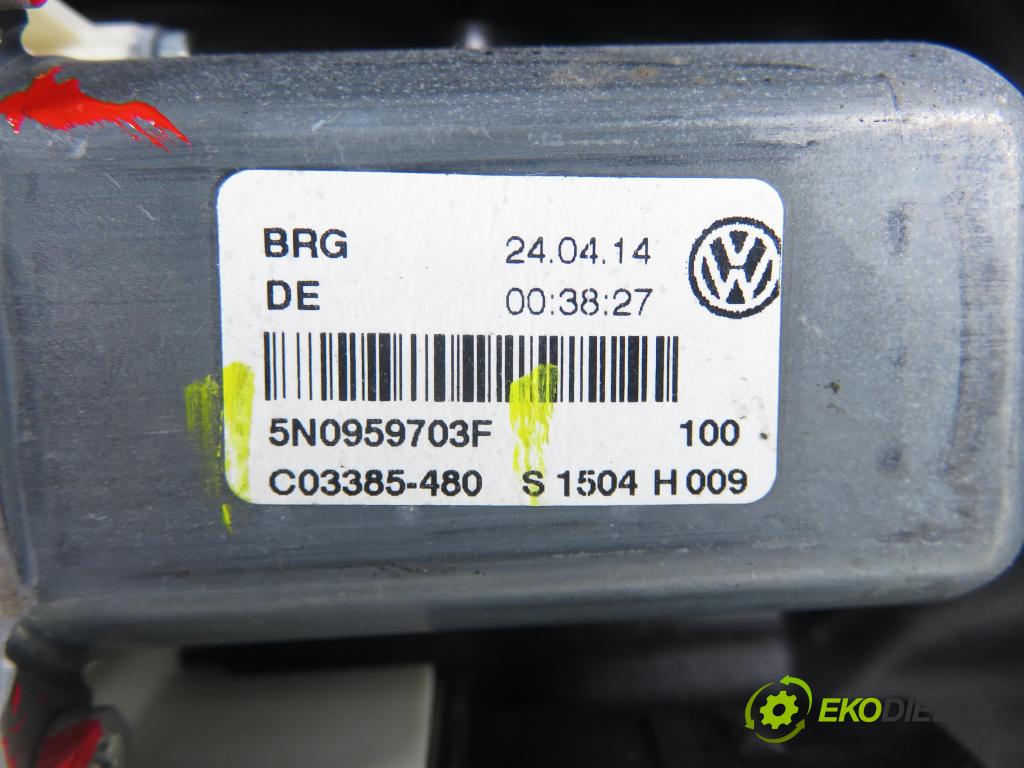 VW TIGUAN (5N_) SUV 2014 130,00 2.0 TDI 4motion - CFGC 1968,00 Mechanizmus okien 5N0959703F ; 5N0839461A ; 5N0839729R