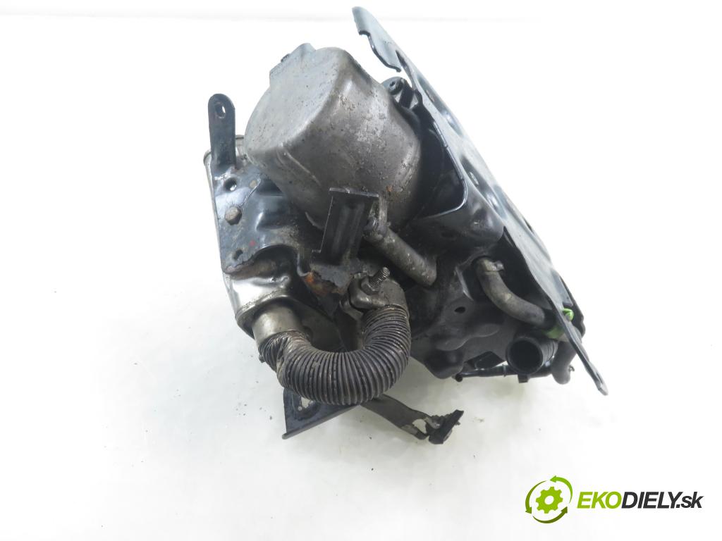 VW TOURAN (1T3) MINIVAN 2012 103,00 2.0 TDI - CFHC 1968,00 Webasto 1K0815065AS ; 122R000277 (Webasto (nezávislé topení))