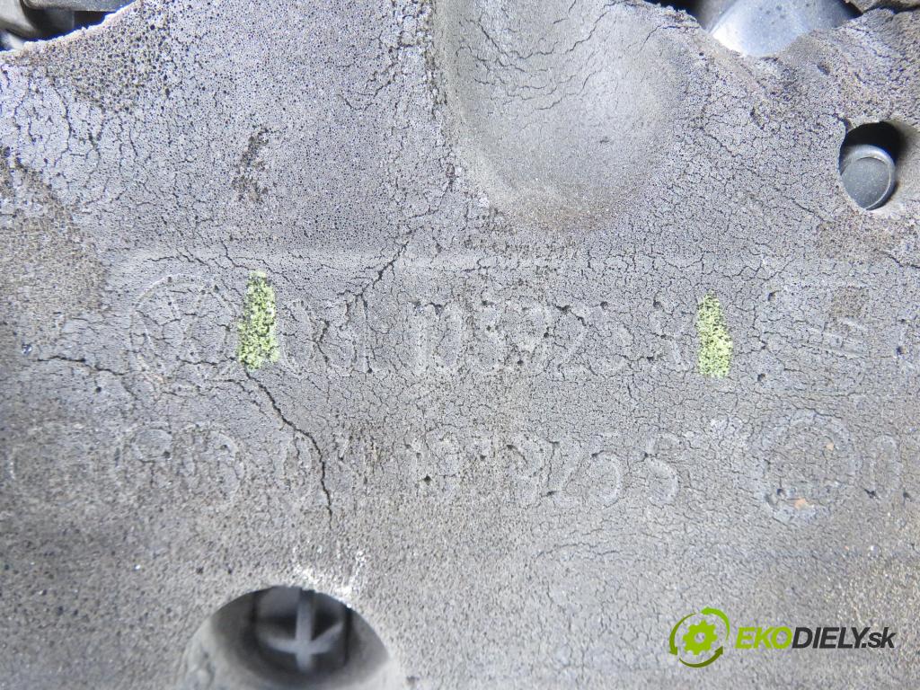 VW TOURAN (1T3) MINIVAN 2012 103,00 2.0 TDI - CFHC 1968,00 Kryt Motor 03L103925R (Kryt motora)