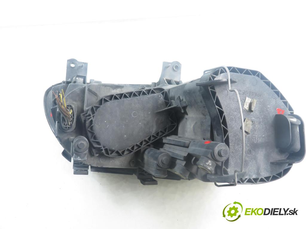 VW CADDY III Variant (2KB, 2KJ, 2CB, 2CJ) KOMBIVAN 2007 77,00 1.9 TDI PD 105 1896,00 Svetlo LP 2K0941005B
