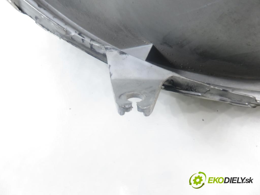 TOYOTA YARIS (_P1_) HB 2001 63,00 1.3 VVTi 86 - 2NZ-FE 1299,00 světlo LP