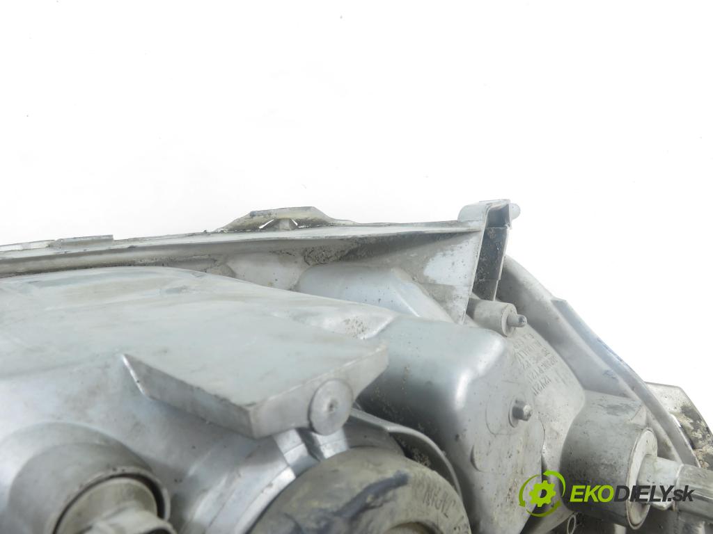 TOYOTA YARIS (_P1_) HB 2001 63,00 1.3 VVTi 86 - 2NZ-FE 1299,00 světlo LP