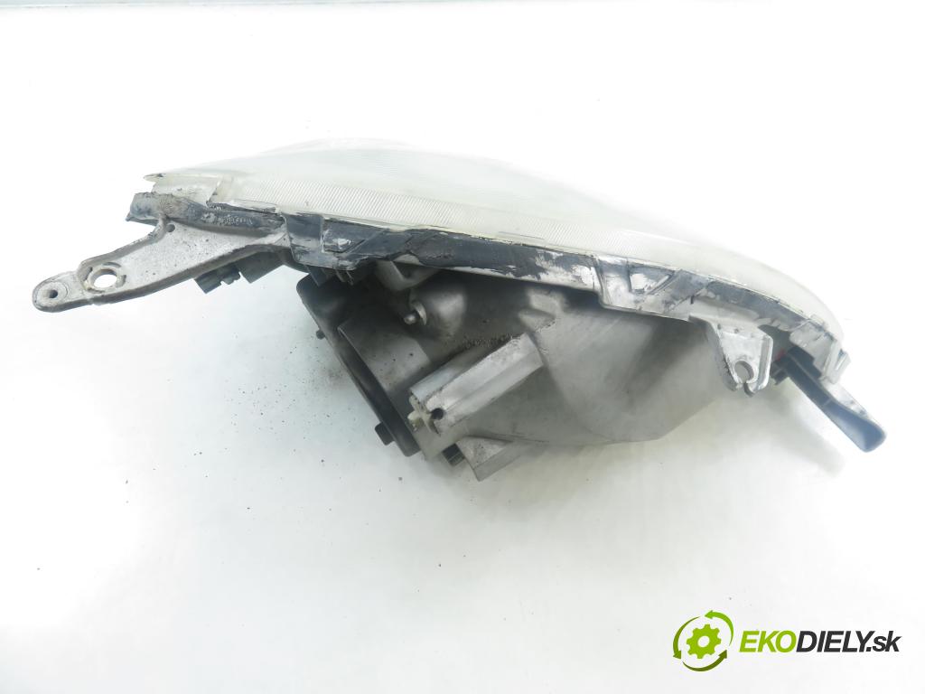 TOYOTA YARIS (_P1_) HB 2001 63,00 1.3 VVTi 86 - 2NZ-FE 1299,00 světlo LP