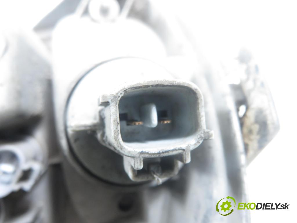 TOYOTA YARIS (_P1_) HB 2001 63,00 1.3 VVTi 86 - 2NZ-FE 1299,00 světlo LP