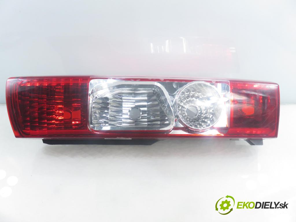 PEUGEOT BOXER Skrzynia FURGON 2006 74,00 2.2 HDi 100 - 4HV (P22DTE) 2198,00 Svetlo pravé zadné