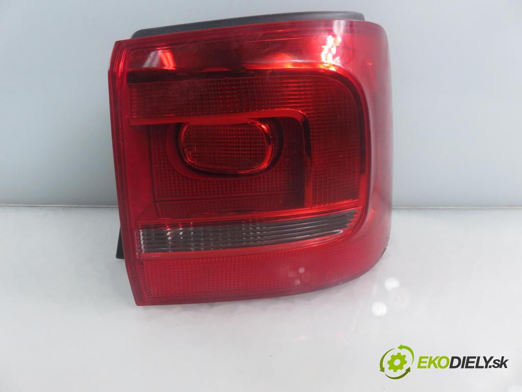 VW TOURAN (1T3) MINIVAN 2012 103,00 2.0 TDI - CFHC 1968,00 Svetlo pravé zadné