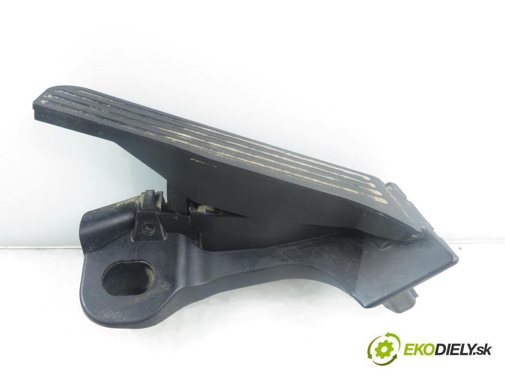 VW TOURAN (1T3) MINIVAN 2012 103,00 2.0 TDI - CFHC 1968,00 potenciometr plynového pedálu 1T1723503M (Potenciometr plynového pedálu)