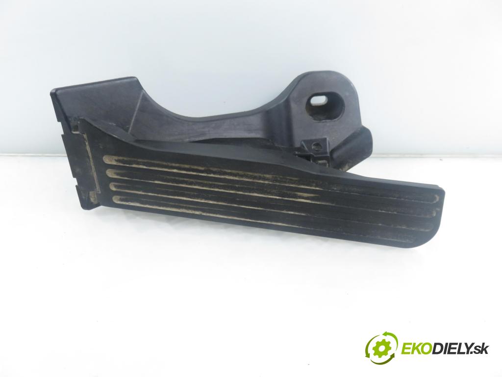 VW TOURAN (1T3) MINIVAN 2012 103,00 2.0 TDI - CFHC 1968,00 potenciometr plynového pedálu 1T1723503M (Potenciometr plynového pedálu)