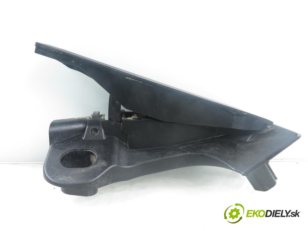 VW TOURAN (1T3) MINIVAN 2012 103,00 2.0 TDI - CFHC 1968,00 potenciometr plynového pedálu 1T1723503M (Potenciometr plynového pedálu)