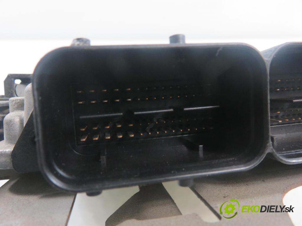 VW TOURAN (1T3) MINIVAN 2012 103,00 2.0 TDI - CFHC 1968,00 Riadiaca jednotka Motor 0281016374 ; 03L907309N
