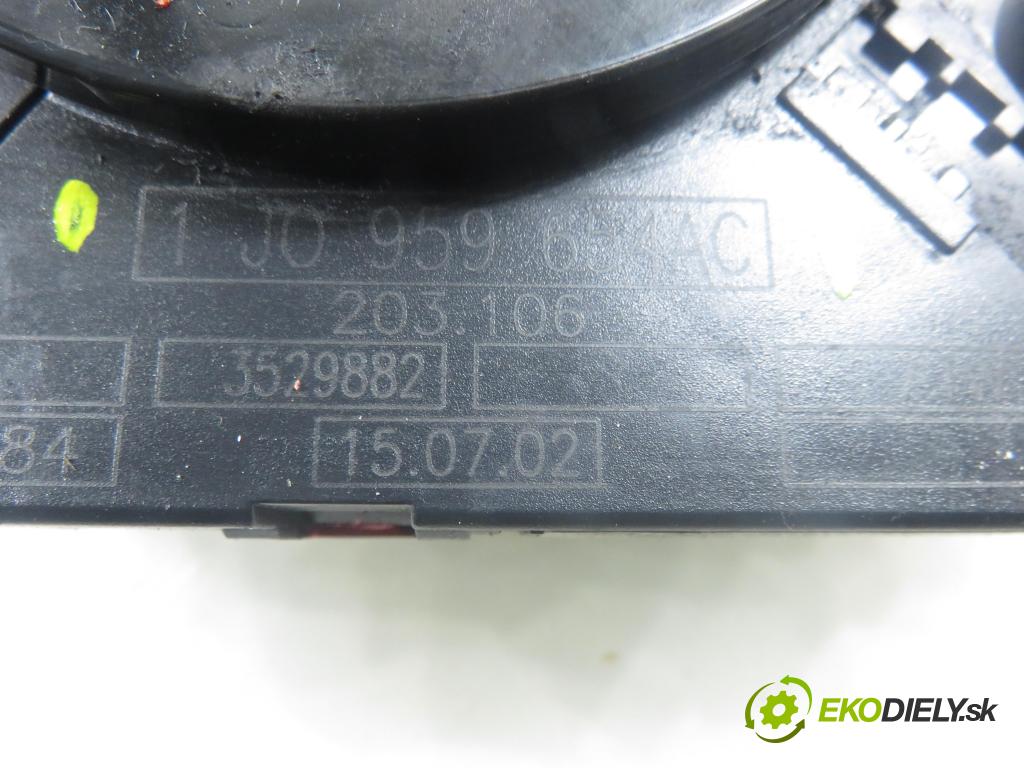 AUDI A6 (4B2, C5) SEDAN 2002 120,00 2.5 TDI - BFC 2496,00 PÁSKA: air BAG 1J0959654AC