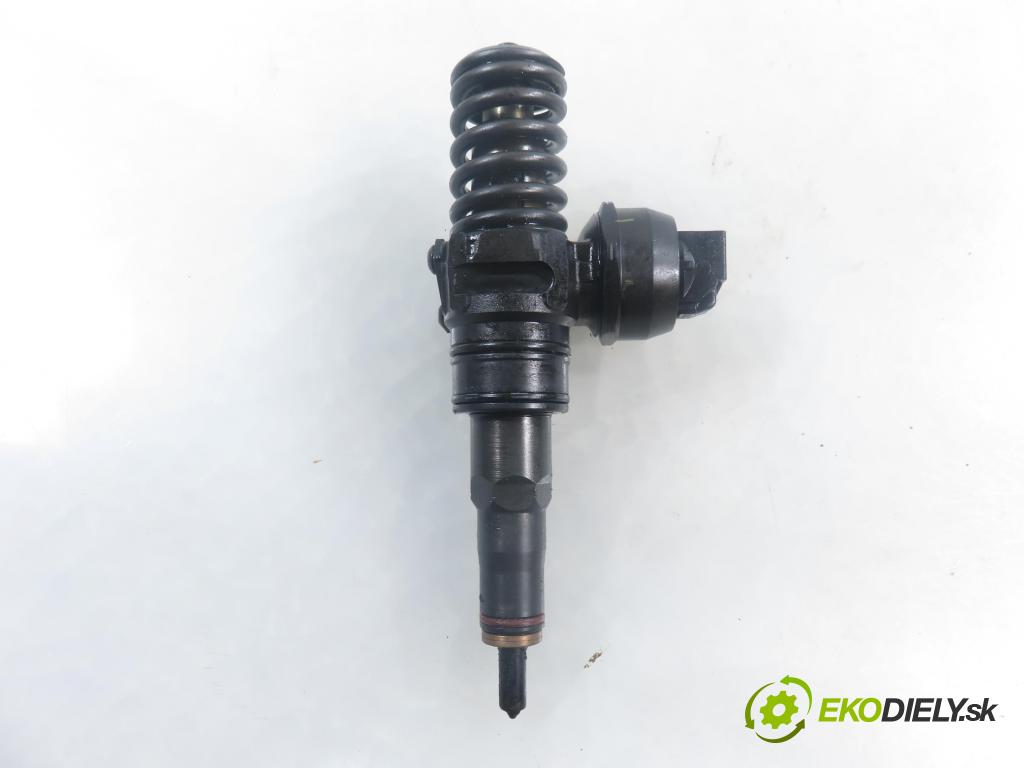 SEAT IBIZA III (6L1) HB 2003 55,00 1.4 TDI 75 - AMF 1422,00 Vstrekovač 045130073T ; 0414720035 (Vstrekovač paliva)