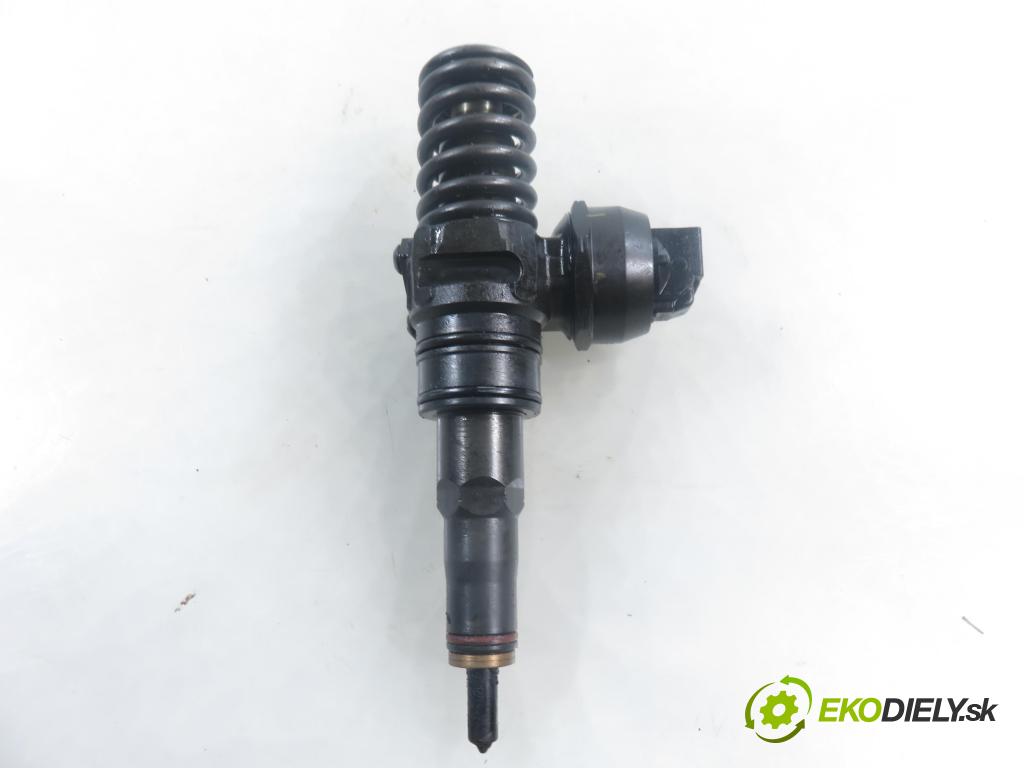 SEAT IBIZA III (6L1) HB 2003 55,00 1.4 TDI 75 - AMF 1422,00 Vstrekovač 045130073T ; 0414720035 (Vstrekovač paliva)