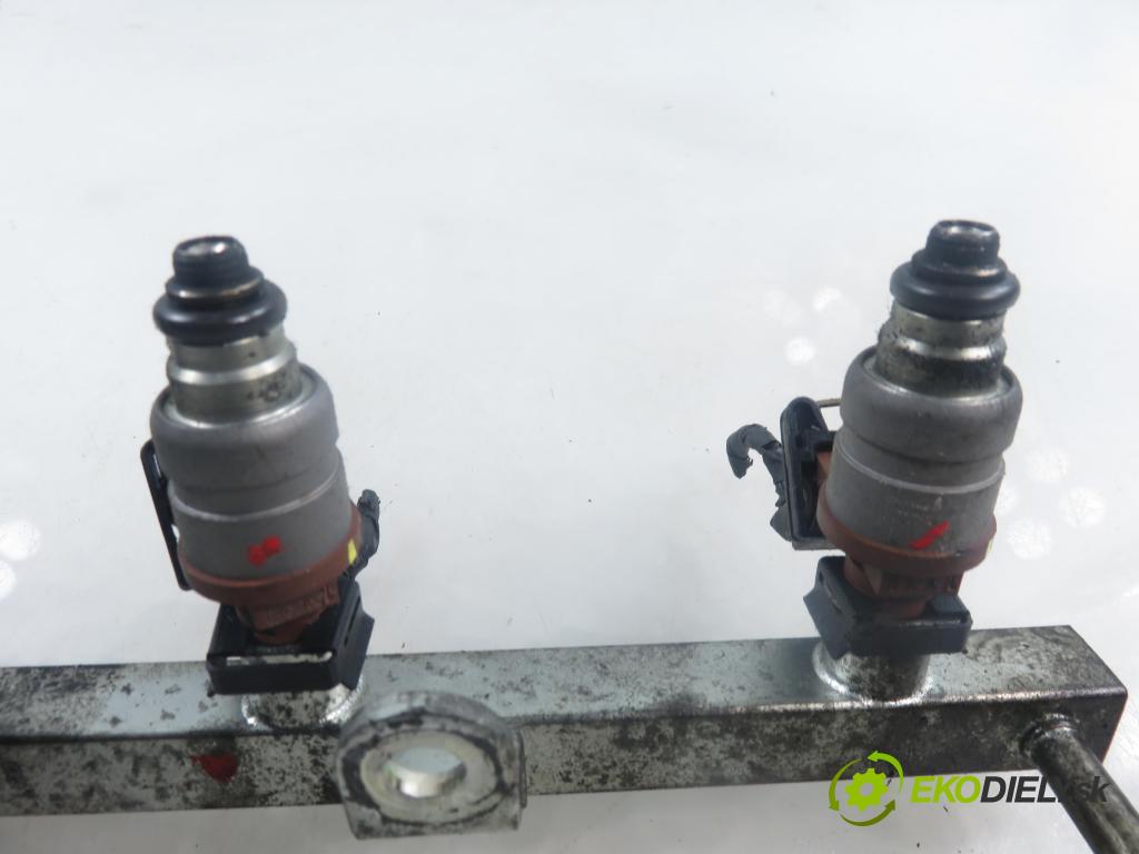 CHEVROLET LACETTI (J200) SEDAN 2008 70,00 1.4 16V - F14D3 1399,00 lišta vstřikovací 96332261 (Vstřikovací lišta)