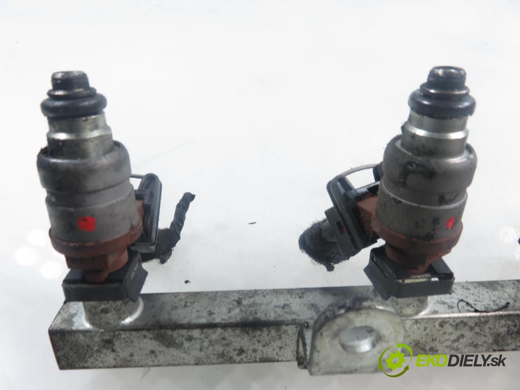 CHEVROLET LACETTI (J200) SEDAN 2008 70,00 1.4 16V - F14D3 1399,00 lišta vstřikovací 96332261 (Vstřikovací lišta)