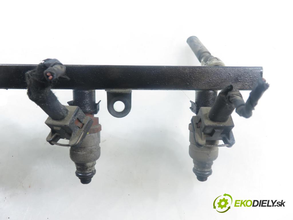 CHEVROLET LACETTI (J200) SEDAN 2008 70,00 1.4 16V - F14D3 1399,00 lišta vstřikovací 96332261 (Vstřikovací lišta)