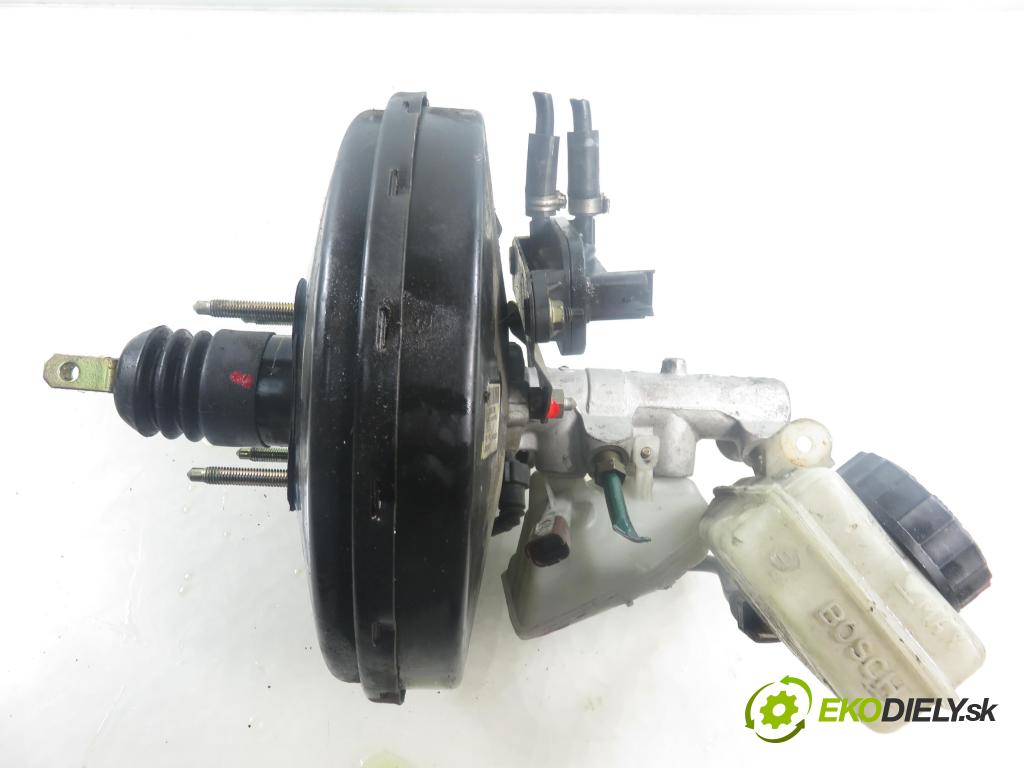 PEUGEOT 307 Break (3E) KOMBI 2002 79,00 2.0 HDI 110 - RHS (DW10ATED) 1997,00 Posilovač 9643129680 ; 0204024597 (Servočerpadlo)