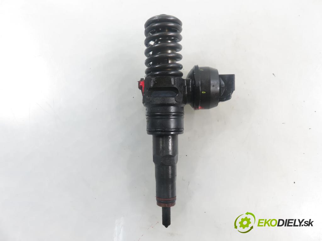 SEAT IBIZA III (6L1) HB 2003 55,00 1.4 TDI 75 - AMF 1422,00 Vstrekovač 045130073T ; 0414720035 (Vstrekovač paliva)