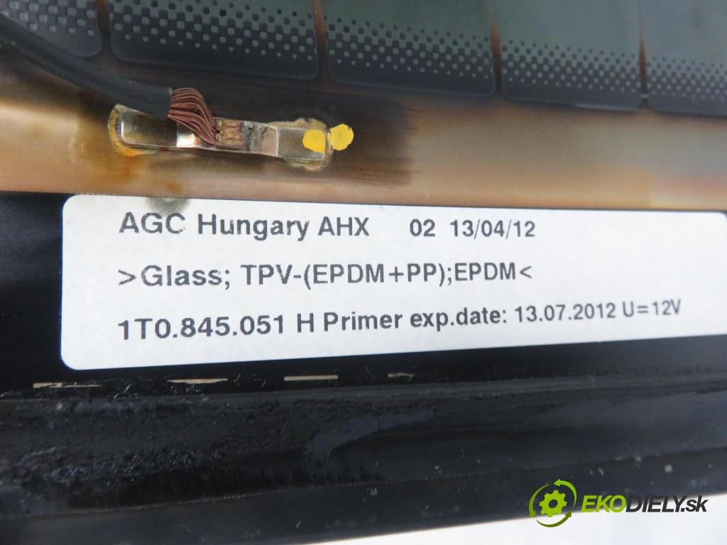 VW TOURAN (1T3) MINIVAN 2012 103,00 2.0 TDI - CFHC 1968,00 Okno zadné kapota 1T0845051H