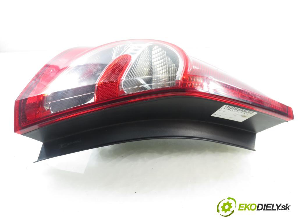 DACIA SANDERO HB 2011 64,00 1.6 - K7M 710 1598,00 Svetlo ľavé zadné 8200734825