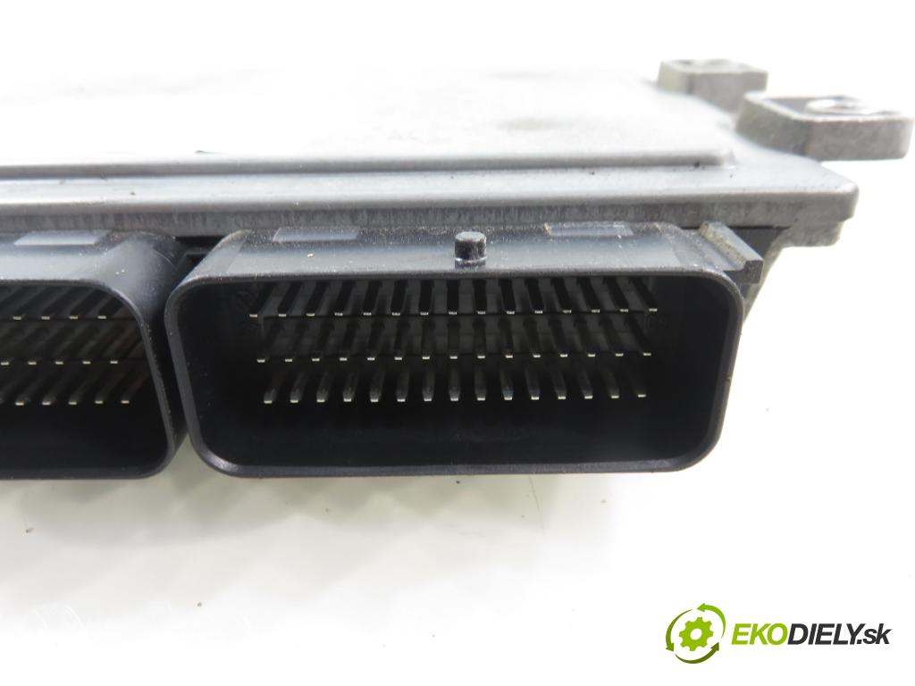 DACIA SANDERO HB 2011 64,00 1.6 - K7M 710 1598,00 Riadiaca jednotka Motor 8200661124 ; S110140023A