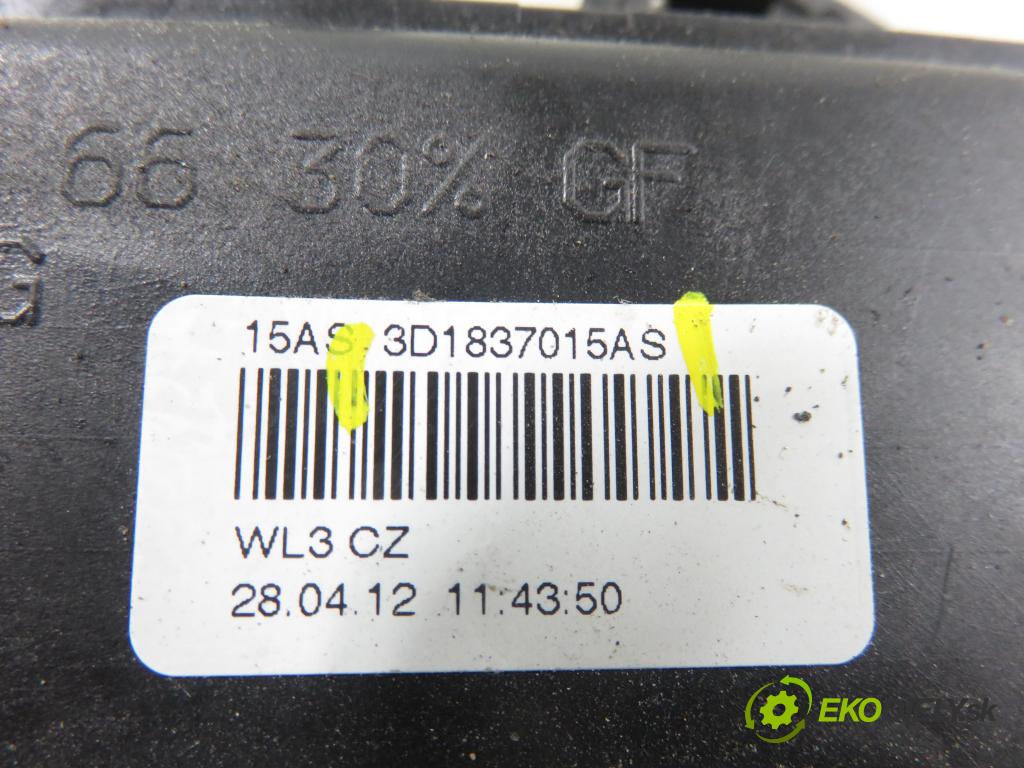 VW TOURAN (1T3) MINIVAN 2012 103,00 2.0 TDI - CFHC 1968,00 zámok 3D1837015AS