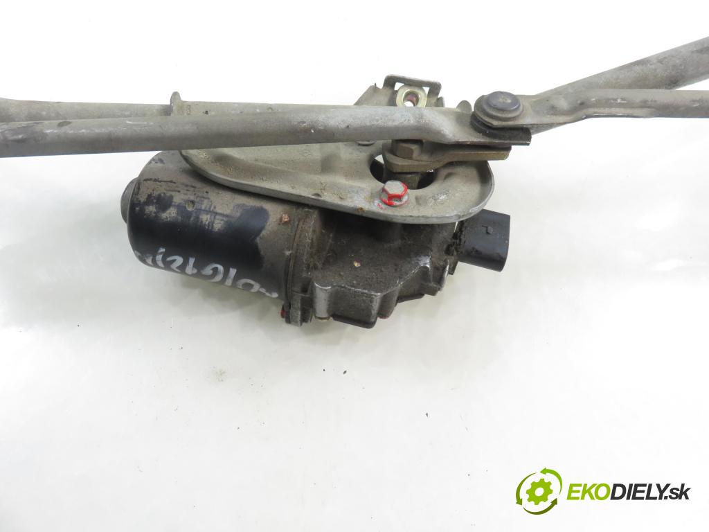 AUDI A6 (4B2, C5) SEDAN 2002 120,00 2.5 TDI - BFC 2496,00 Motorček stieračov 8D1955113C ; 4B1955603B