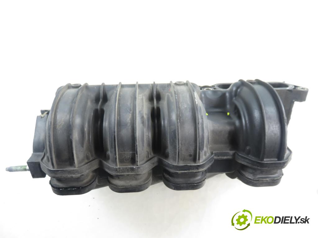 TOYOTA YARIS (_P1_) HB 2001 63,00 1.3 VVTi 86 - 2NZ-FE 1299,00 potrubí 17112211010