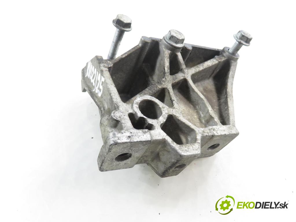 AUDI A3 (8L1) HB 2002 132,00 1.8 T 180 - AUQ 1781,00 Uchytenie prevodovky 1J0199117P
